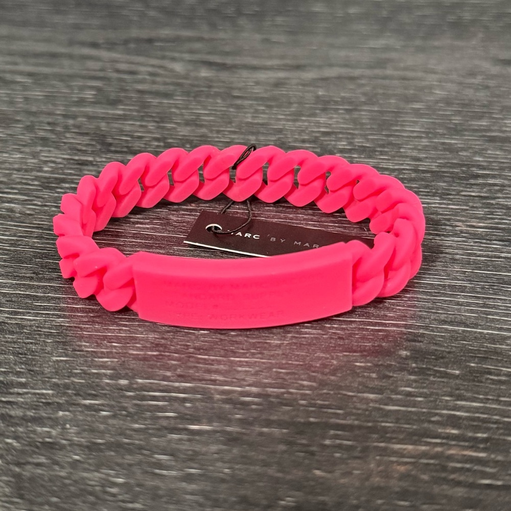 Marc Jacobs Silicone Bracelet Pink - Picture 3 of 6